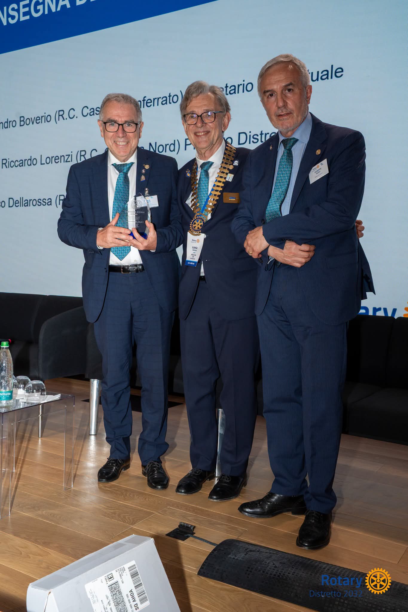 Carlo Amoretti riceve il Service Above Self Award