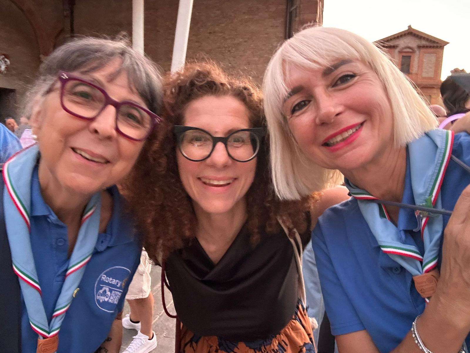 Volontari e rappresentanti istituzionali all'evento Diabete Romagna